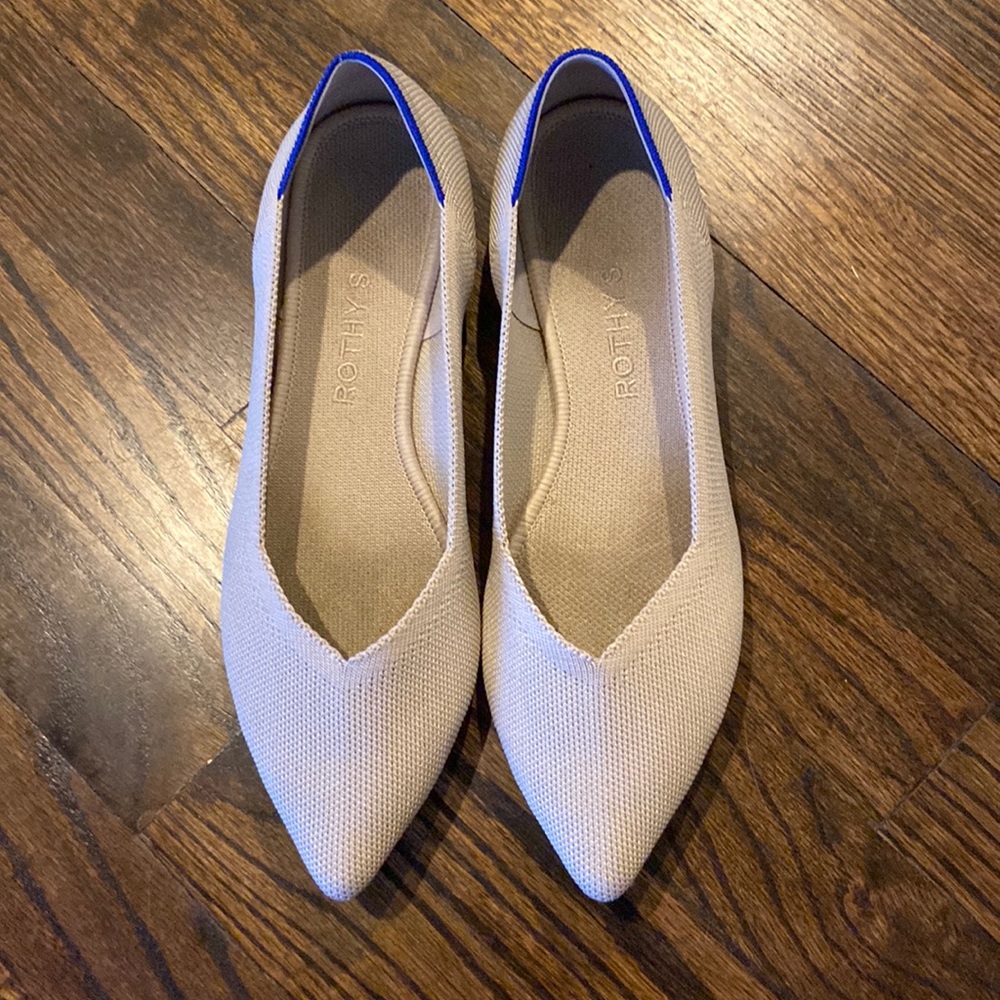 Rothy’s Points Ecru size 9. Almost new!